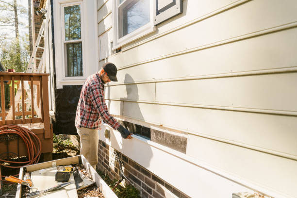 Top rated local Storm Damage Siding Repair specialists in Freeburg, IL